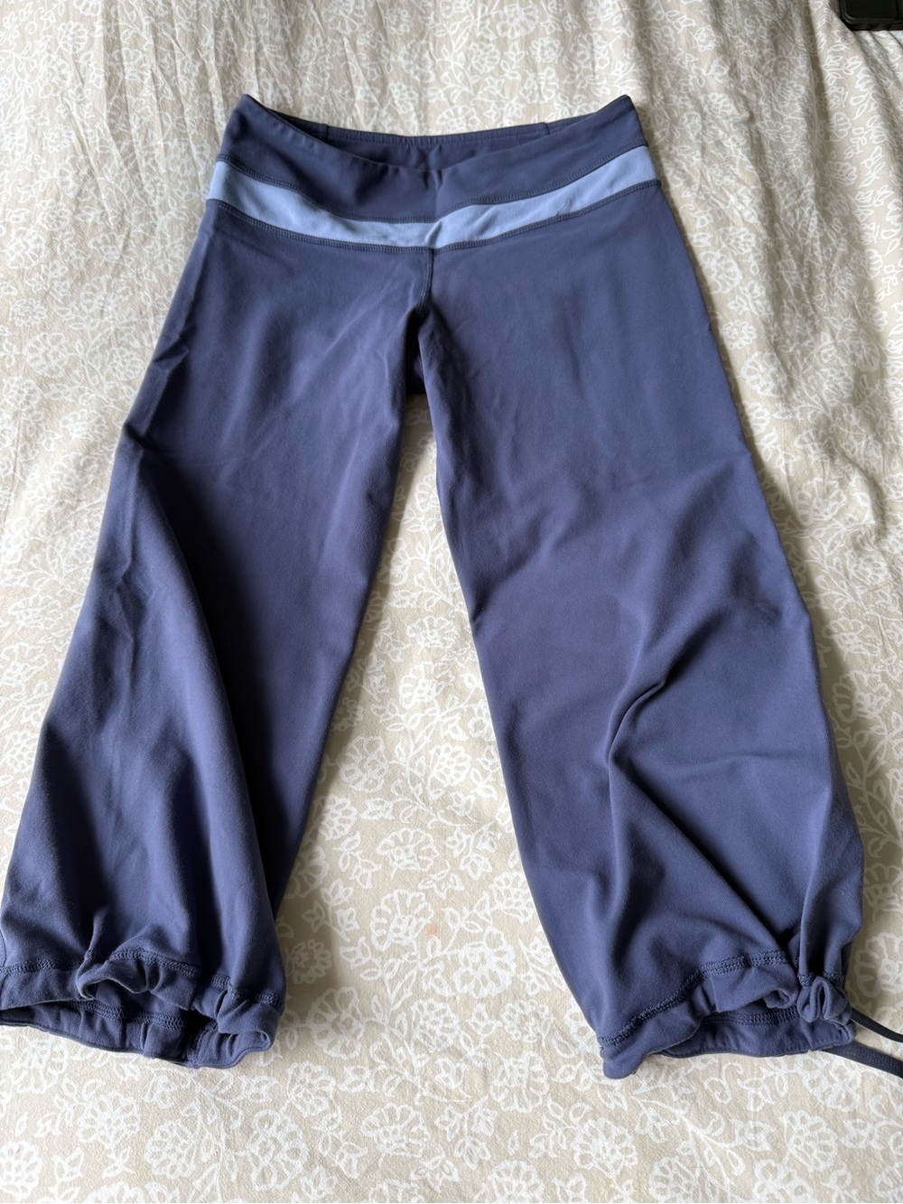 Vintage Lululemon Crop Leggings, Size 4